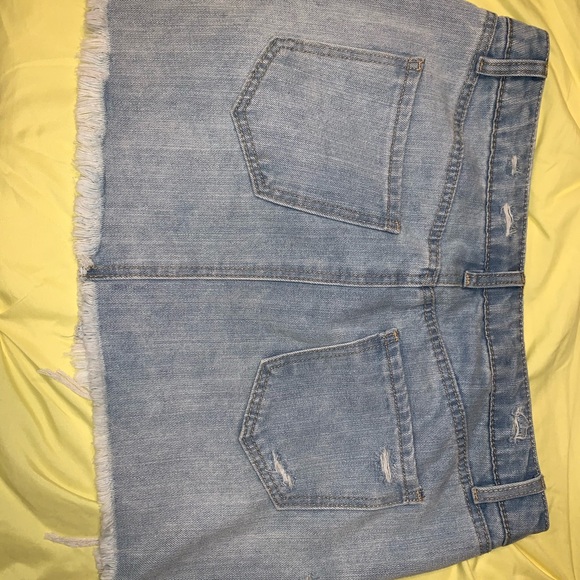 Light Washed Distressed Jean Skirt/ Medium - Picture 2 of 3